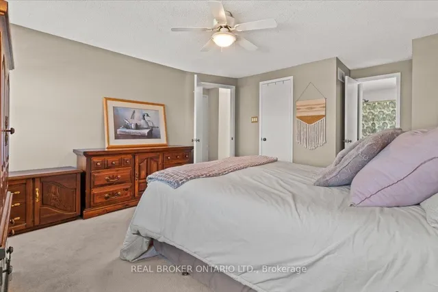 Additional property image - 2257 Silverbirch Crt
