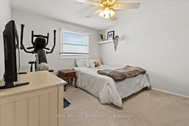 Additional property image - 2257 Silverbirch Crt