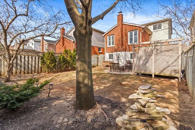 Additional property image - 2257 Silverbirch Crt