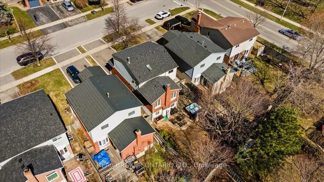 Additional property image - 2257 Silverbirch Crt