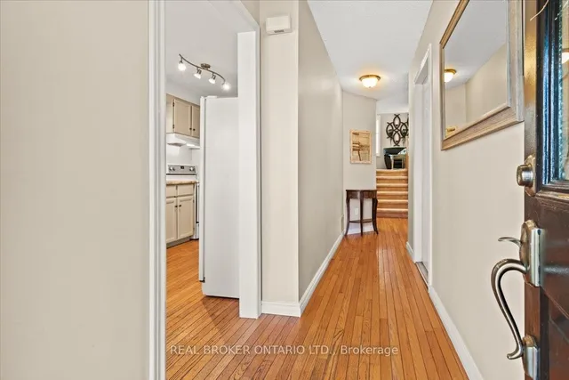 Additional property image - 2257 Silverbirch Crt