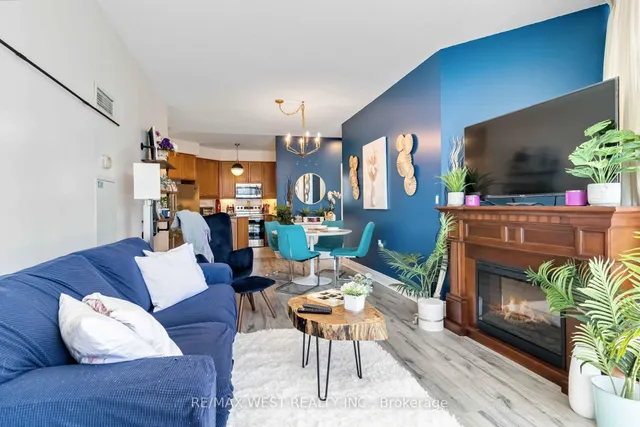 Additional property image - 80 Absolute Ave Unit 406