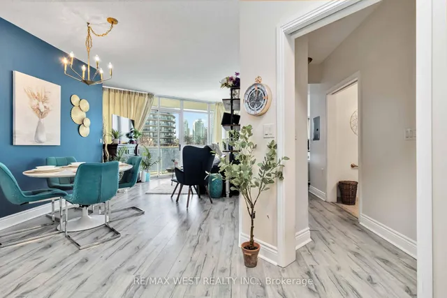 Additional property image - 80 Absolute Ave Unit 406