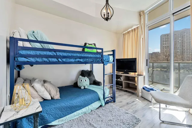 Additional property image - 80 Absolute Ave Unit 406