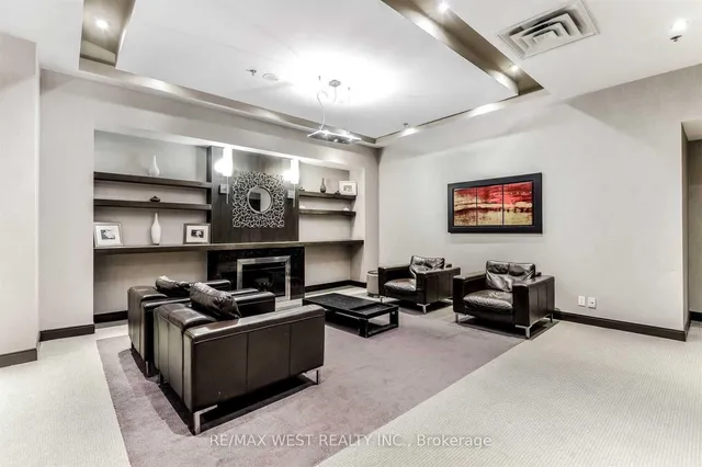 Additional property image - 80 Absolute Ave Unit 406