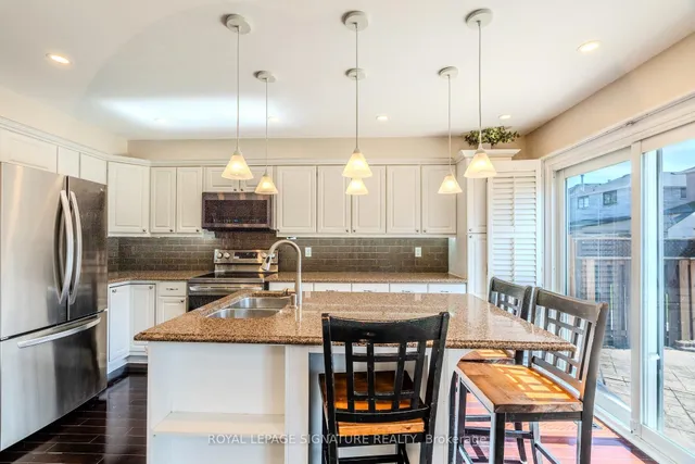 Additional property image - 3263 Pebblewood Rd
