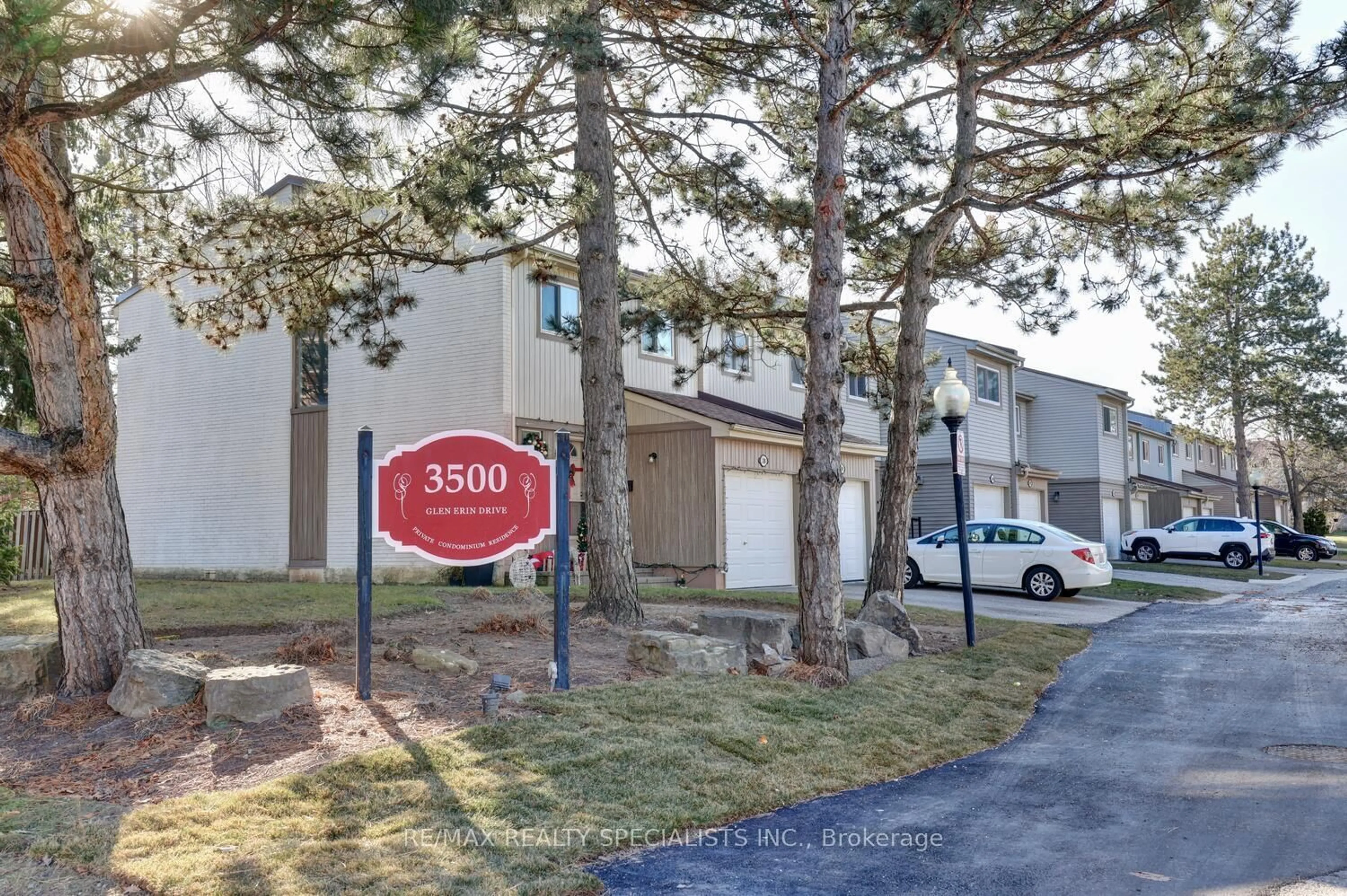 Unknown for 3500 Glen Erin Dr #39, Mississauga Ontario L5L 1W6