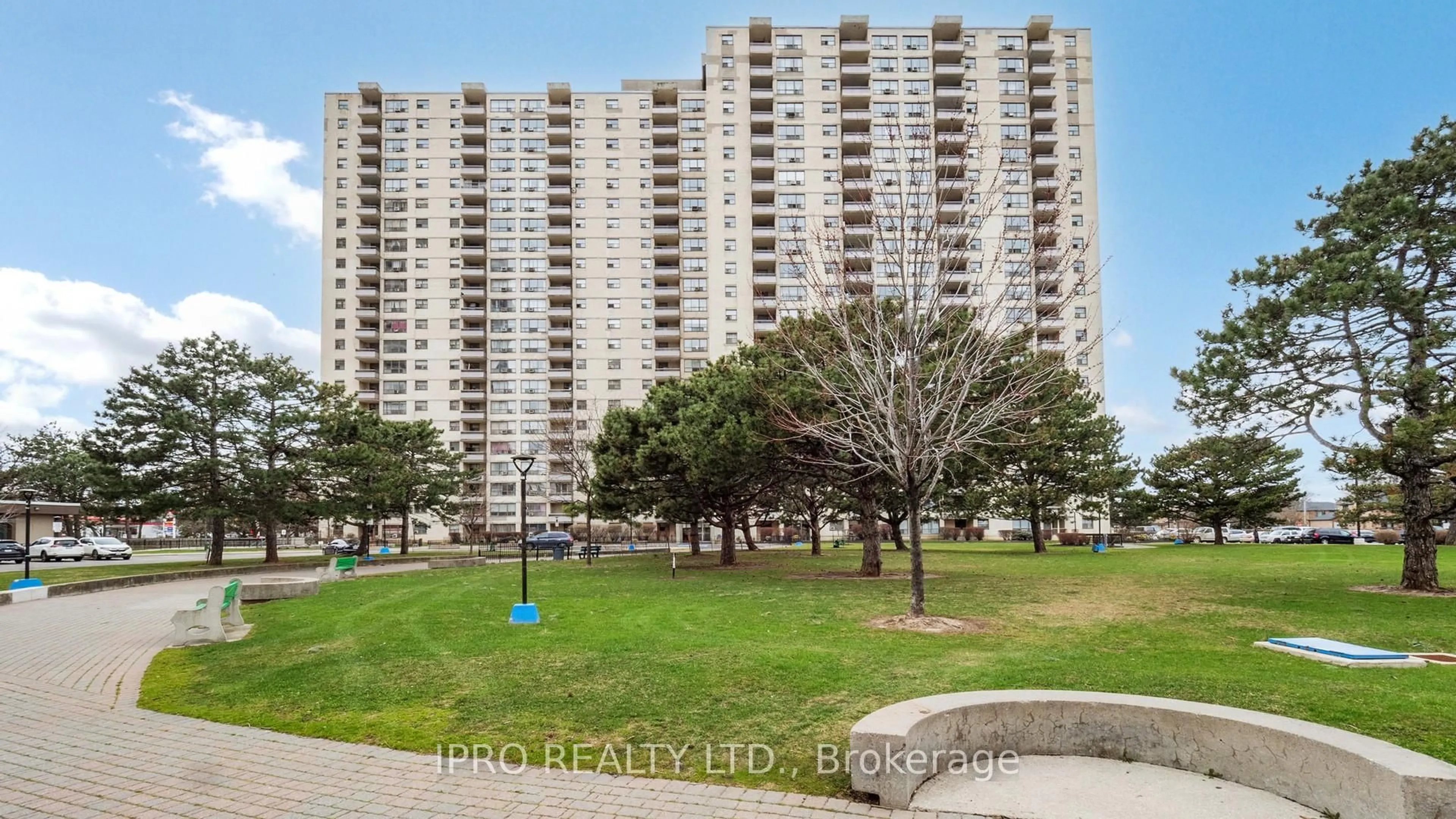 Unknown for 390 Dixon Rd #909, Toronto Ontario M9R 1T4