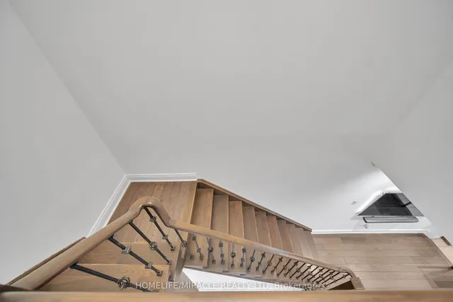 Additional image 15 of 93 Crystal Glen Cres