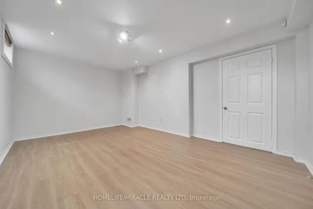 Additional image 4 of 93 Crystal Glen Cres