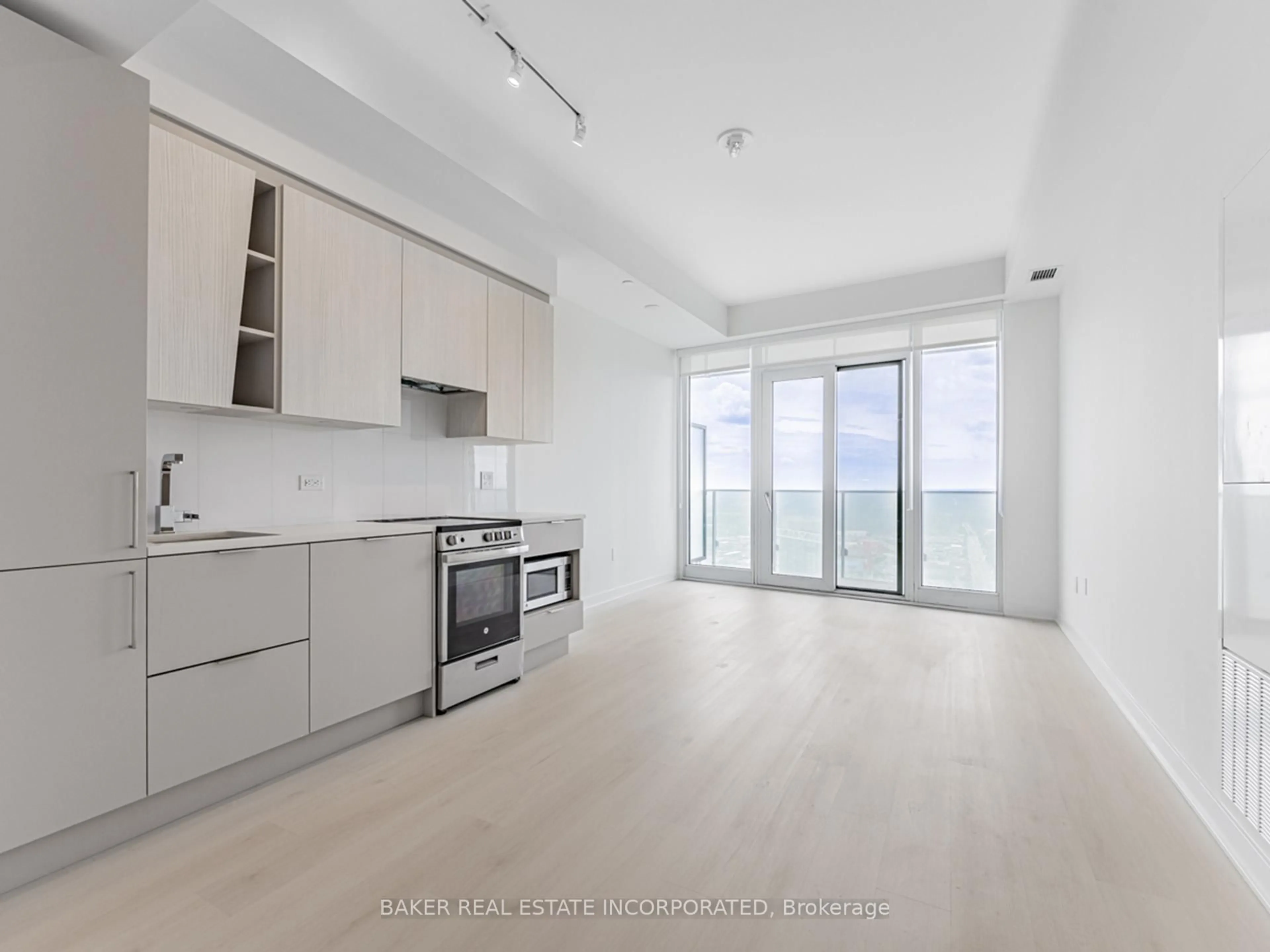 Unknown for 3900 Confederation Pkwy #5806, Mississauga Ontario L5B 0M3