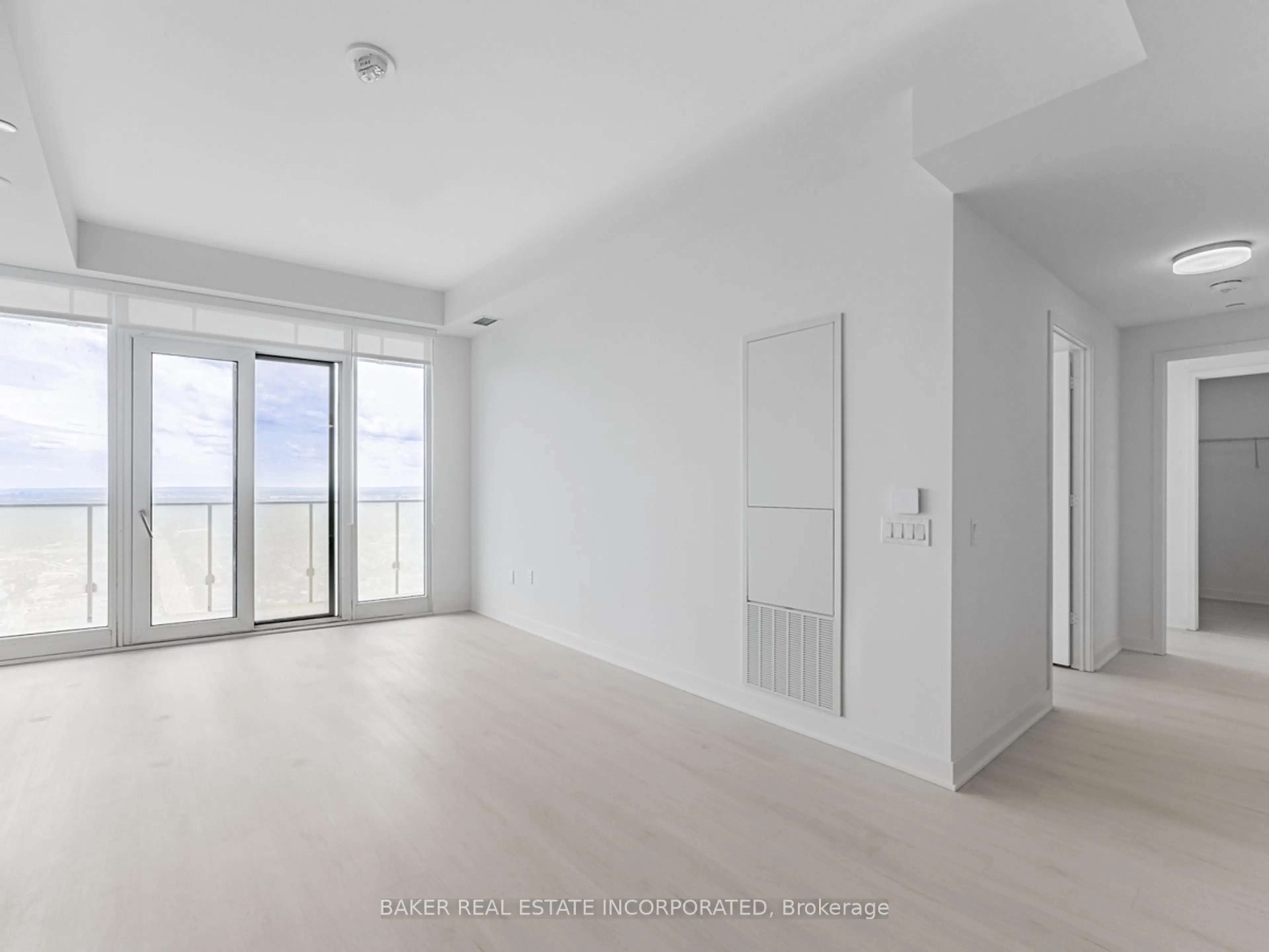 A pic of a room for 3900 Confederation Pkwy #5806, Mississauga Ontario L5B 0M3