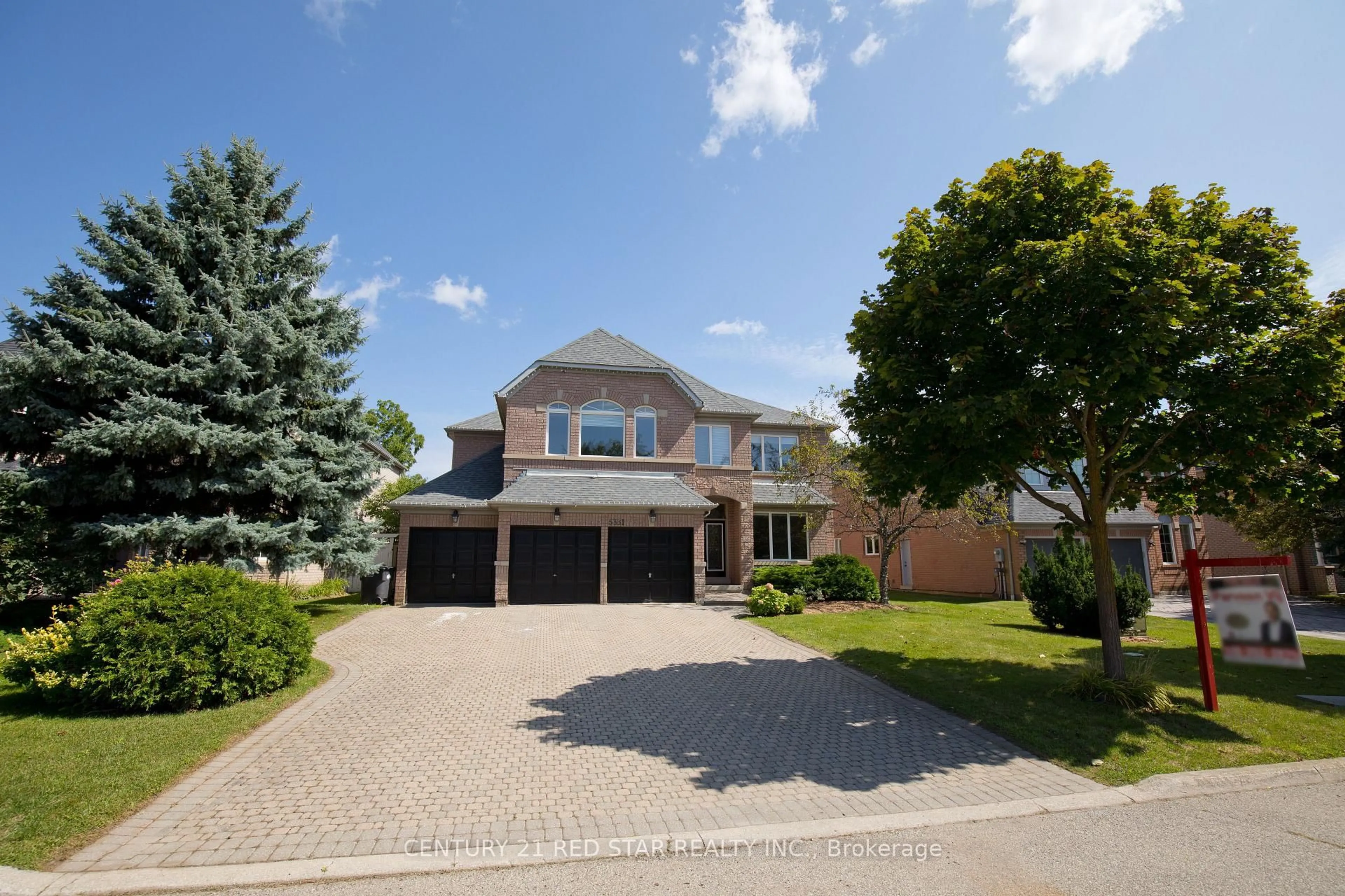 Home with brick exterior material, street for 5331 Roanoke Crt, Mississauga Ontario L5M 5H8
