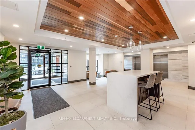 Additional property image - 340 PLAINS Rd Unit 102