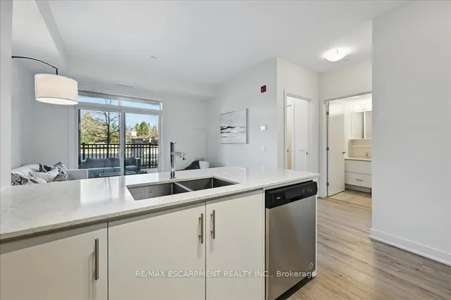 Additional property image - 340 PLAINS Rd Unit 102