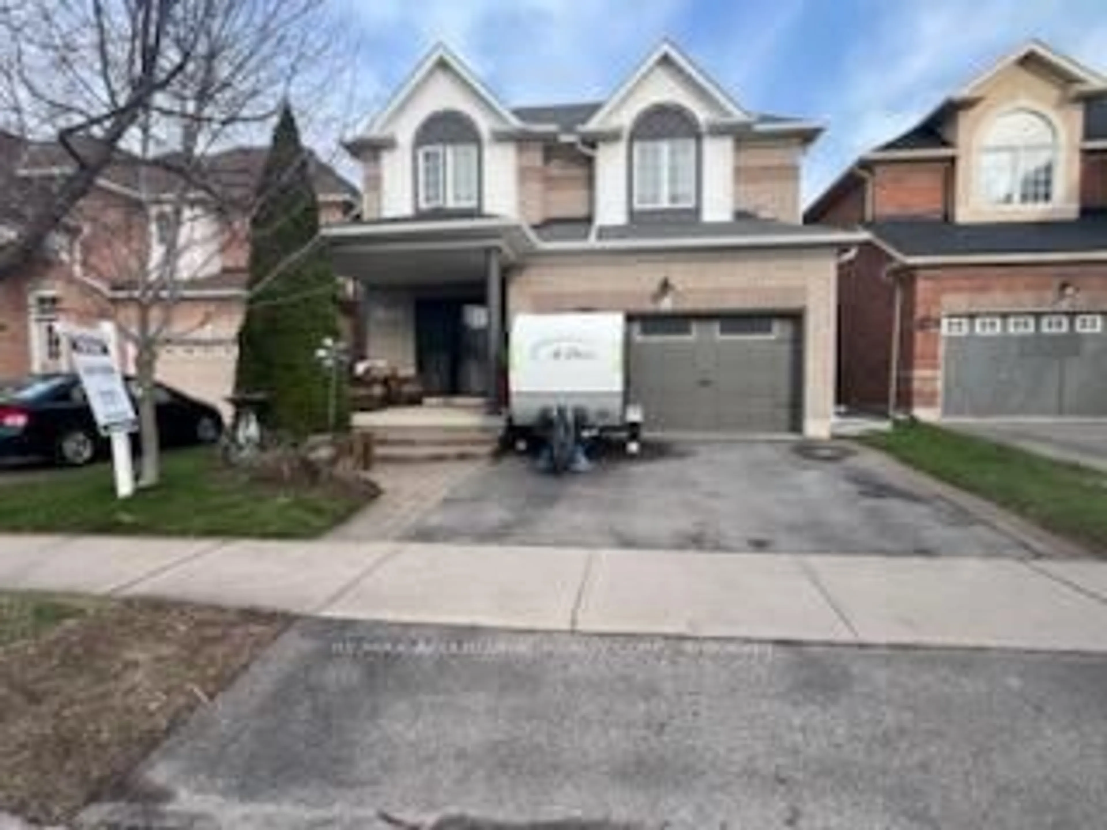 Home with brick exterior material, street for 1030 Donnelly St, Milton Ontario L9T 0A2