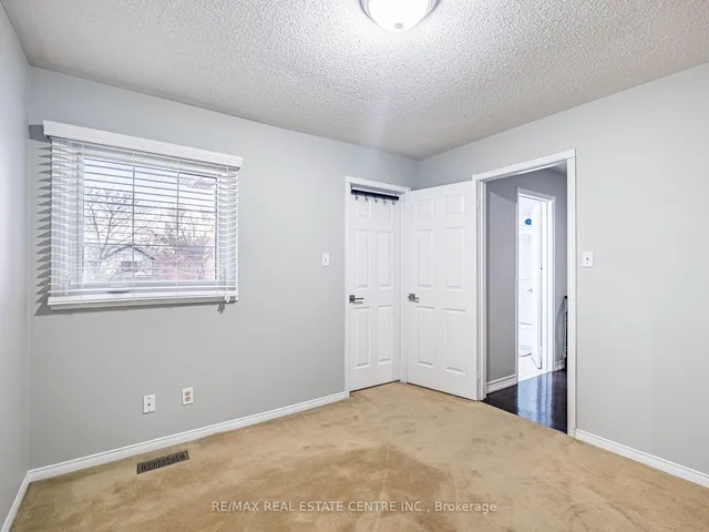 Additional image 19 of 4 Lord Simcoe Dr