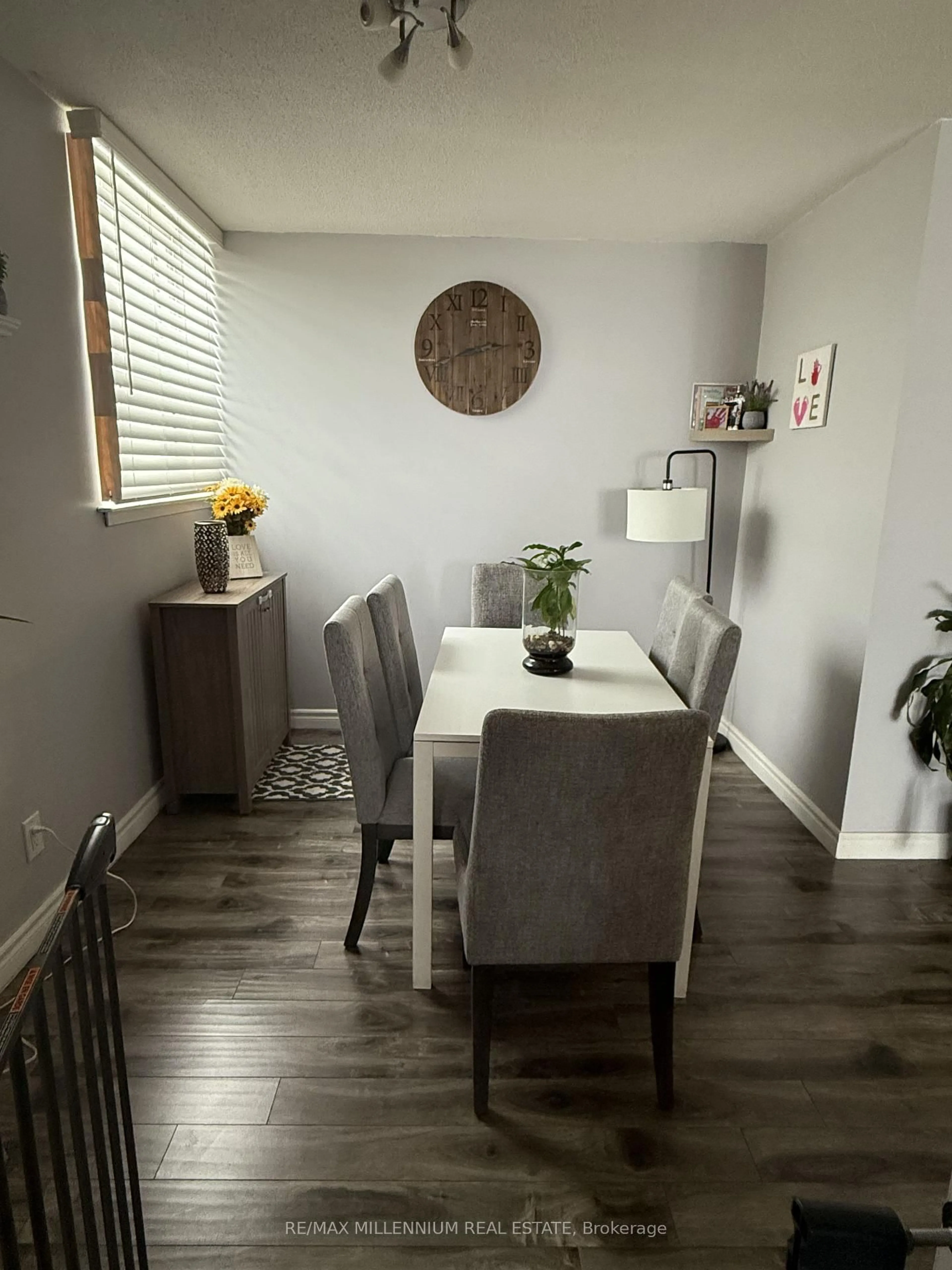 Dining room, wood/laminate floor for 1425 Ghent Ave #902, Burlington Ontario L7S 1X5