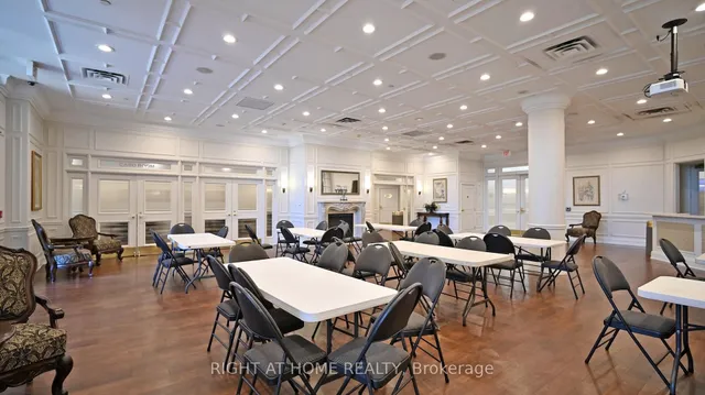 Additional property image - 35 Kingsbridge Garden Circ Unit 2108