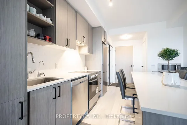 Additional property image - 50 George Butchart Dr Unit 401