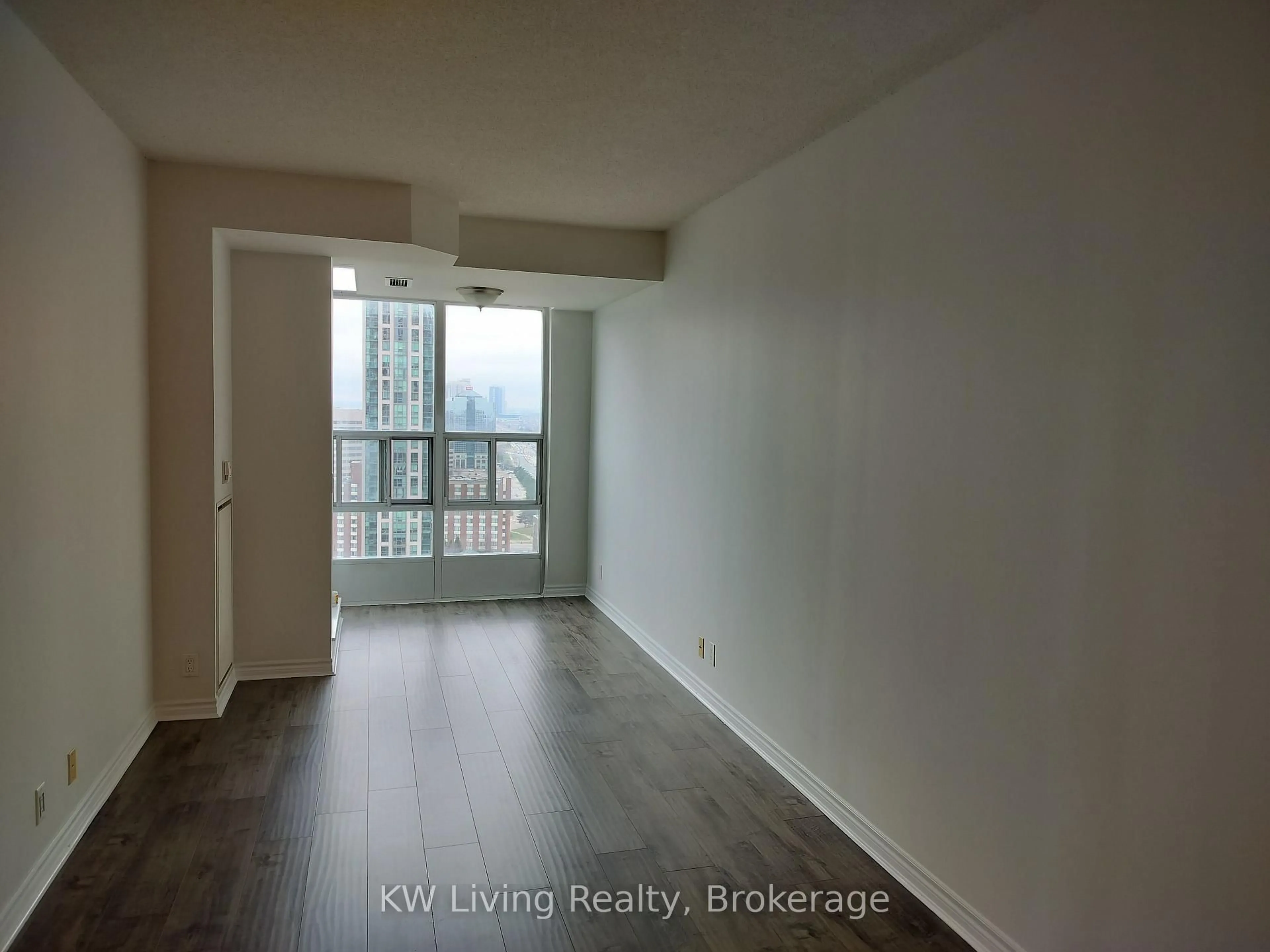 A pic of a room for 33 Elm Dr #2407, Mississauga Ontario L5B 4M2
