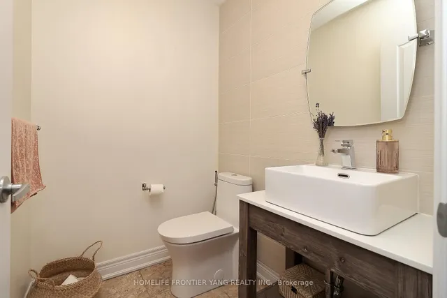Additional property image - 581 Scarlett Rd Unit TH2