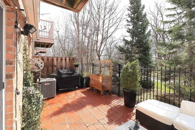 Additional property image - 581 Scarlett Rd Unit TH2