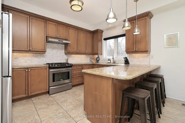 Additional property image - 581 Scarlett Rd Unit TH2