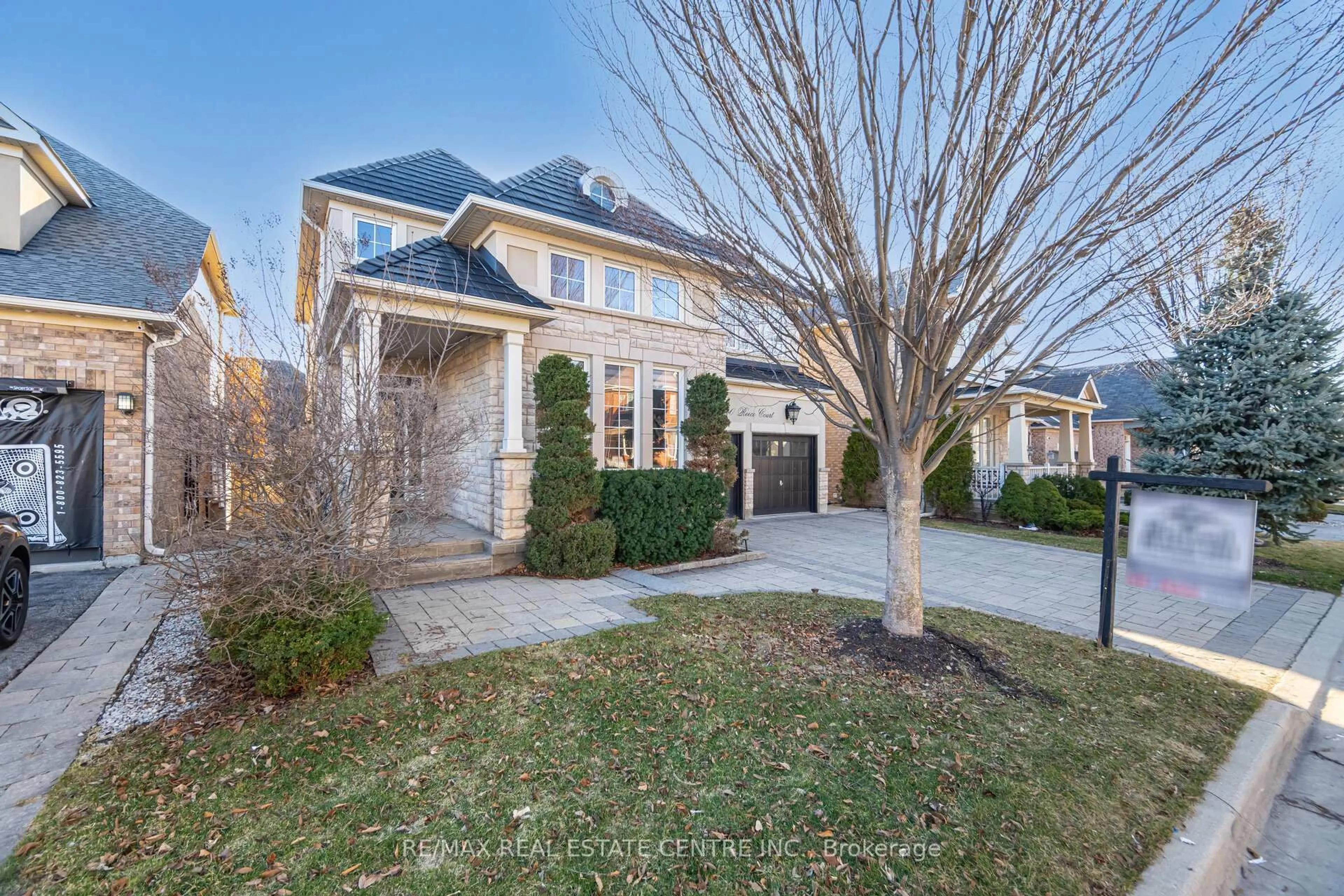 Home with brick exterior material, street for 720 Reece Crt, Milton Ontario L9T 0X4
