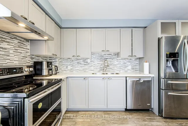 Additional image 22 of 7123 Cadiz Cres