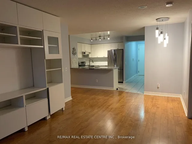 Additional property image - 25 Kingsbridge Garden Circ Unit 821