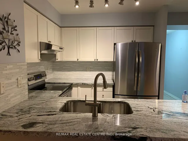 Additional property image - 25 Kingsbridge Garden Circ Unit 821