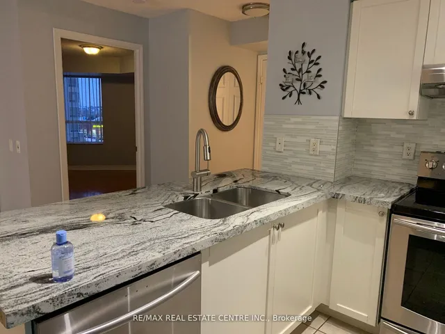 Additional property image - 25 Kingsbridge Garden Circ Unit 821