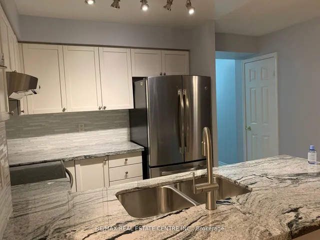 Additional property image - 25 Kingsbridge Garden Circ Unit 821
