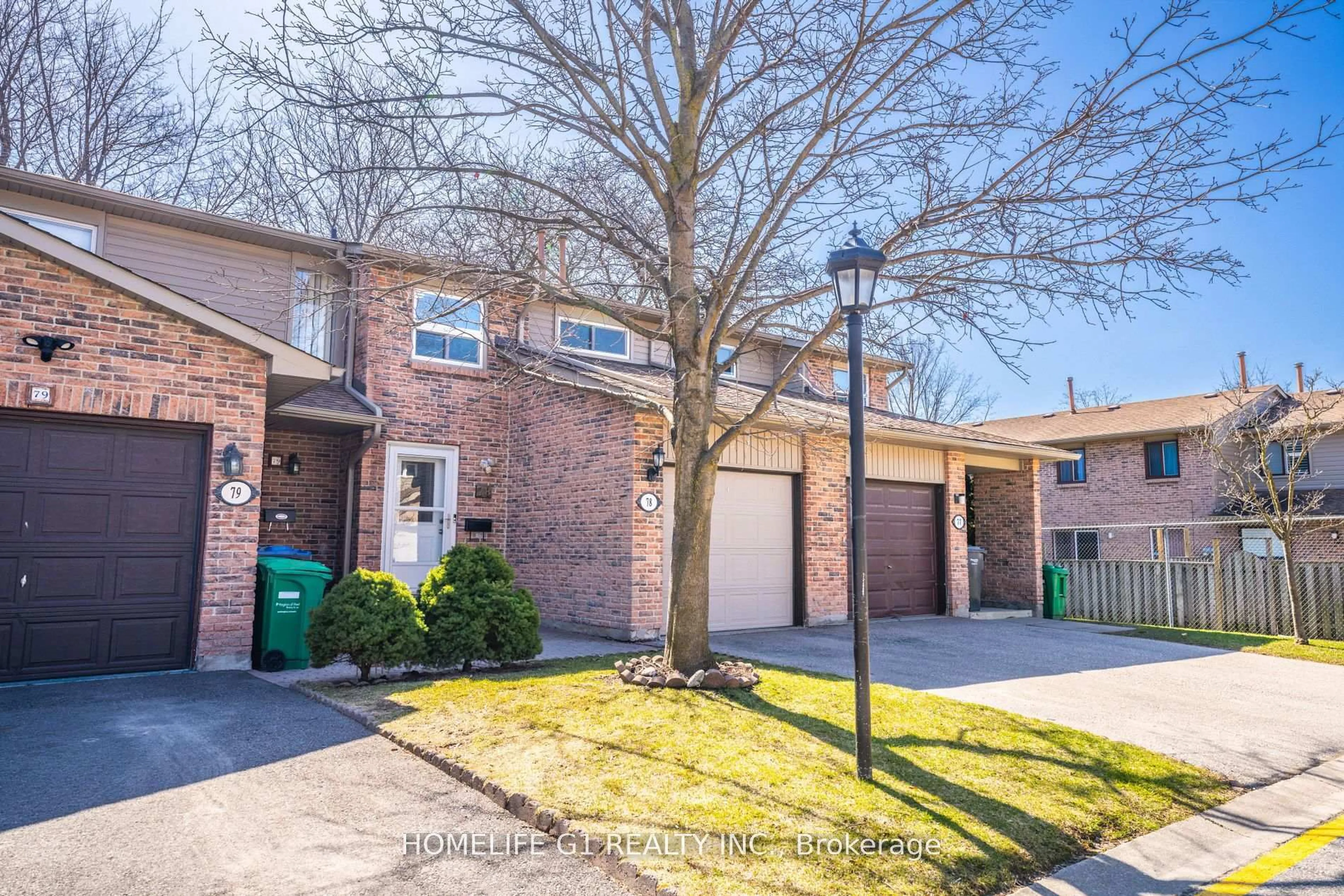 Home with brick exterior material, street for 2035 Asta Dr #78, Mississauga Ontario L5A 1B2