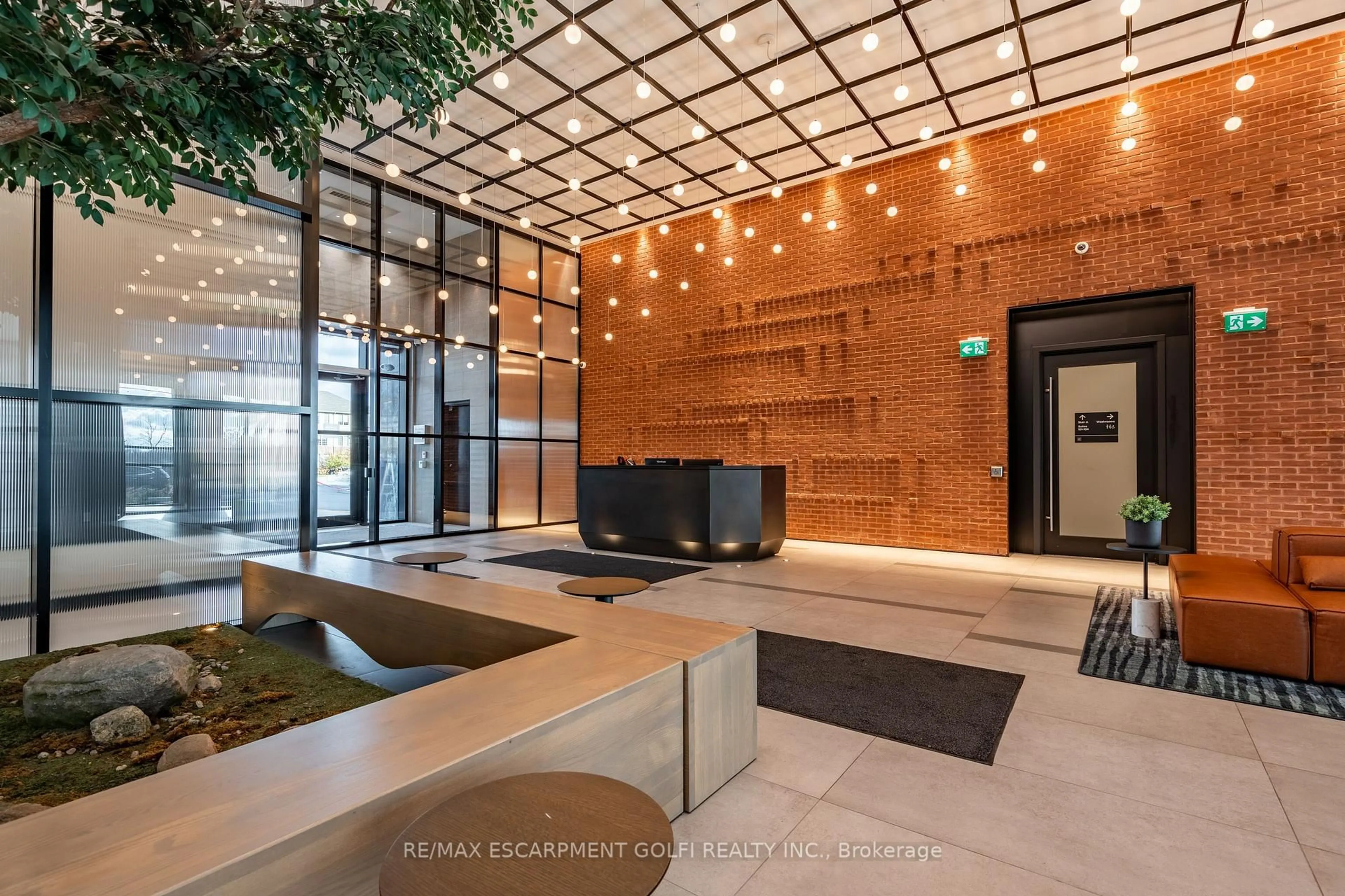 Lobby for 3220 WILLIAM COLTSON Ave #1907, Oakville Ontario L6H 7X9