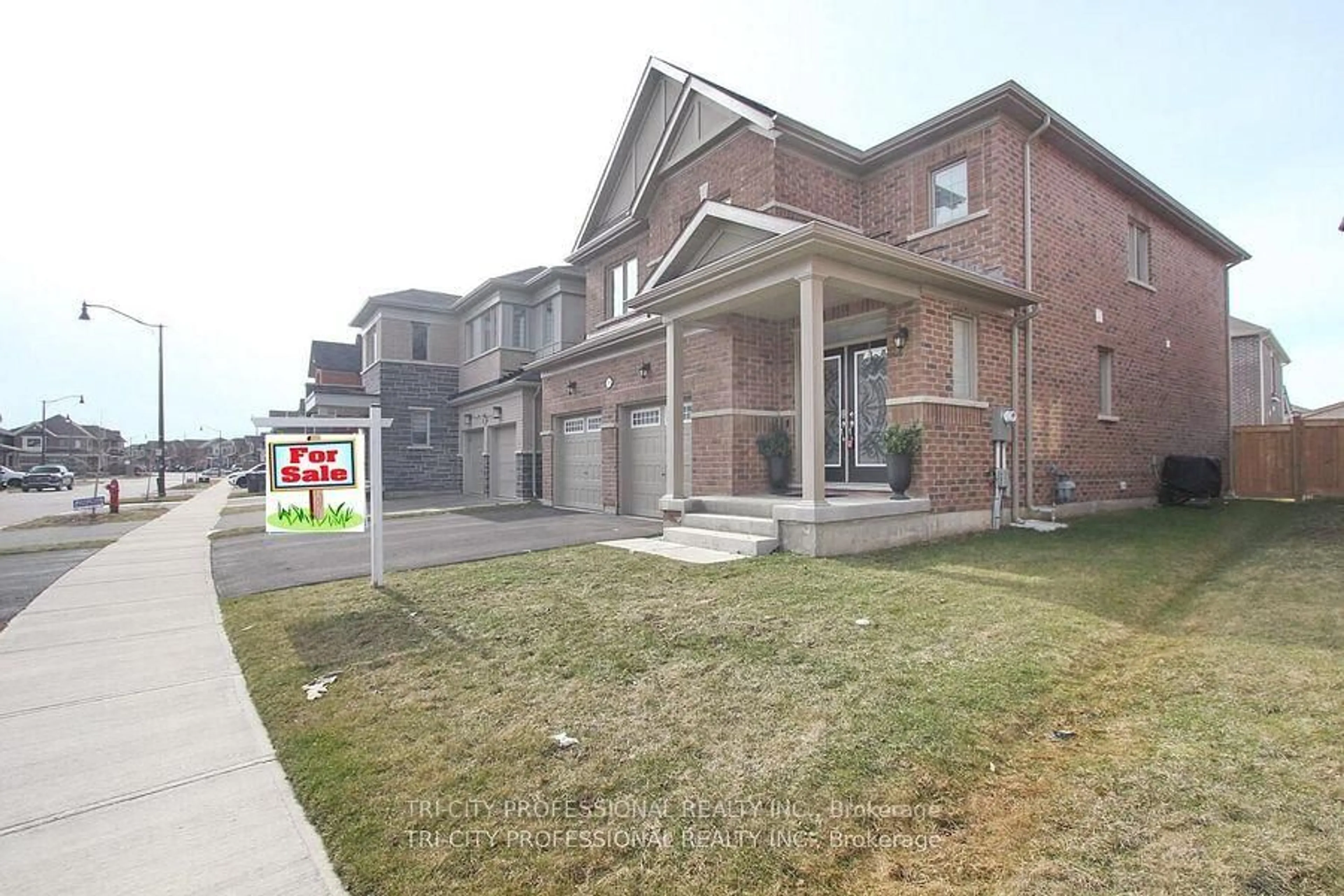 Home with brick exterior material, street for 16 Dolucci Cres, Brampton Ontario L7A 5E9