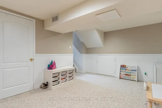 Additional property image - 2365 Devon Rd