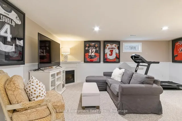 Additional property image - 2365 Devon Rd
