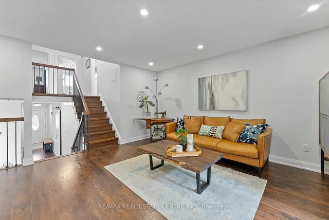 Additional image 34 of 82 Simmons Blvd