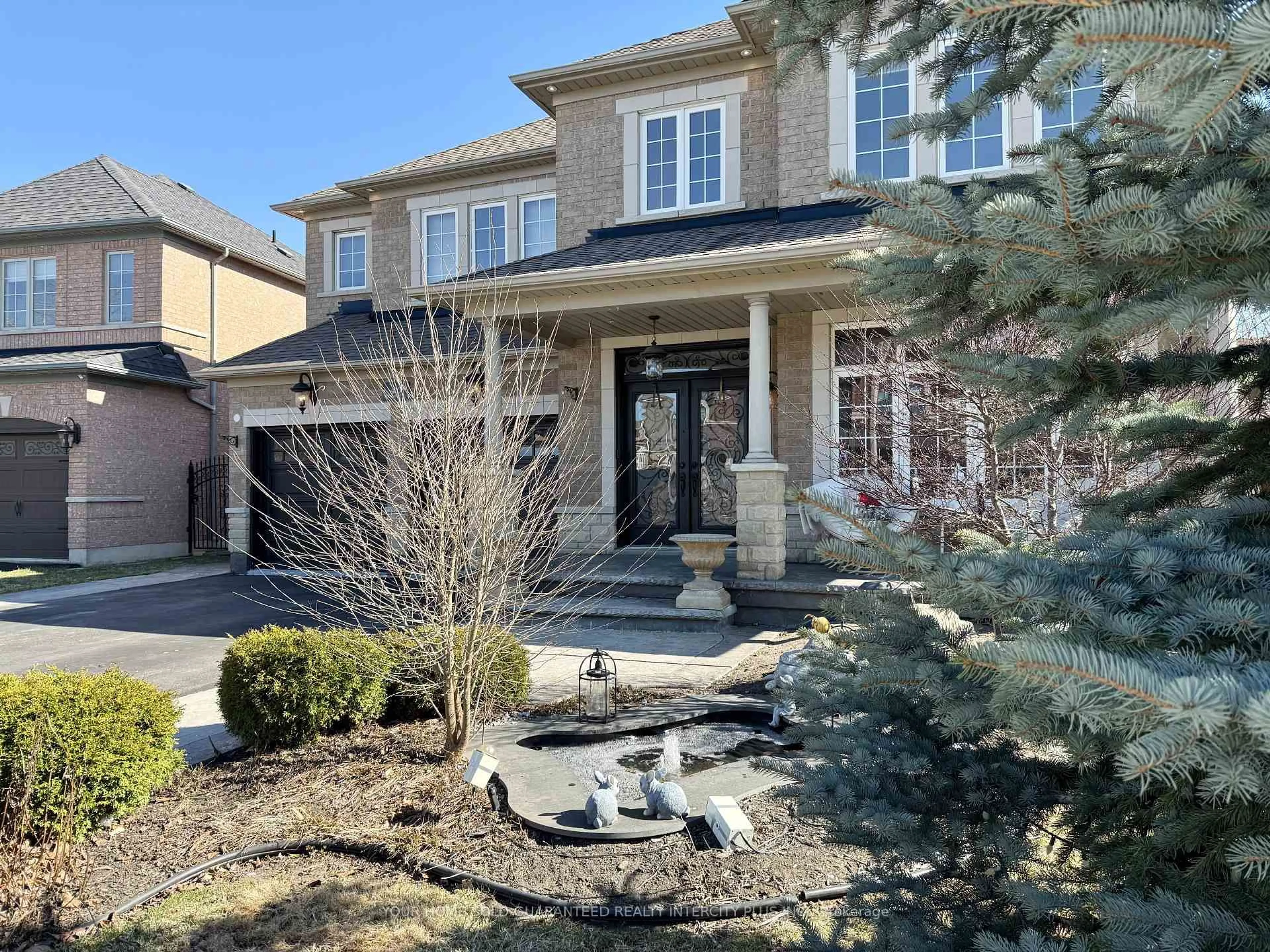 Home with brick exterior material, street for 40 Rampart Dr, Brampton Ontario L6P 2Z1