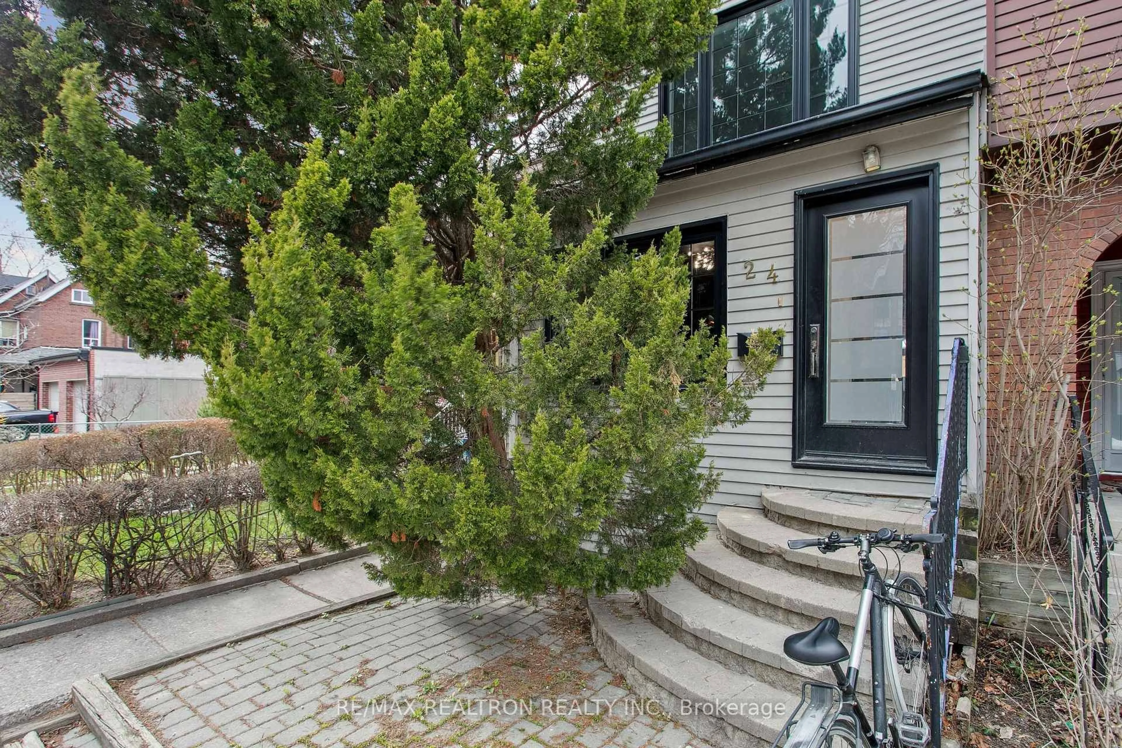 Home with brick exterior material, street for 24 Marion St, Toronto Ontario M6R 1E5