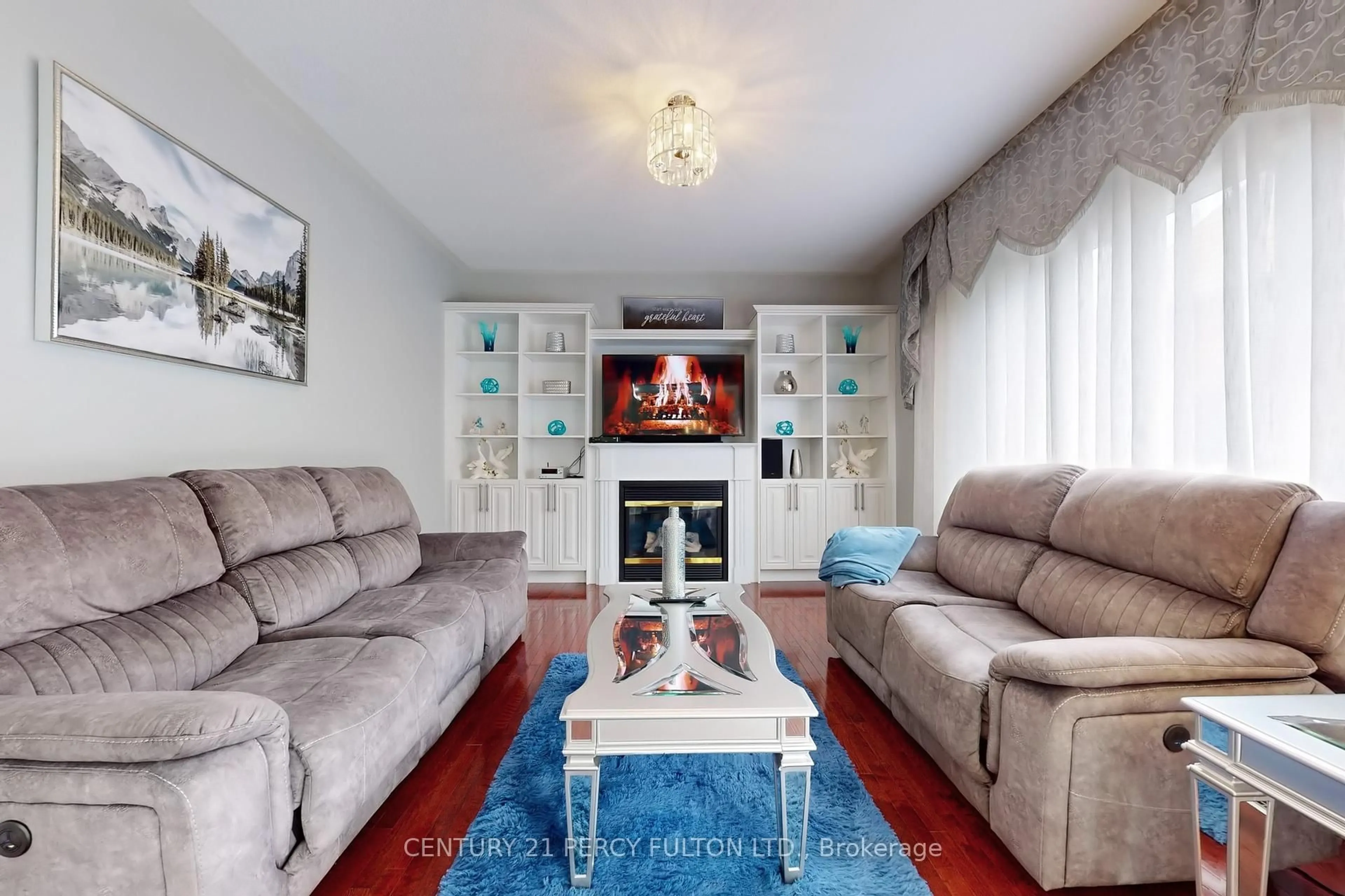 Living room with furniture, unknown for 3604 Fortune Pl, Mississauga Ontario L5M 7L8