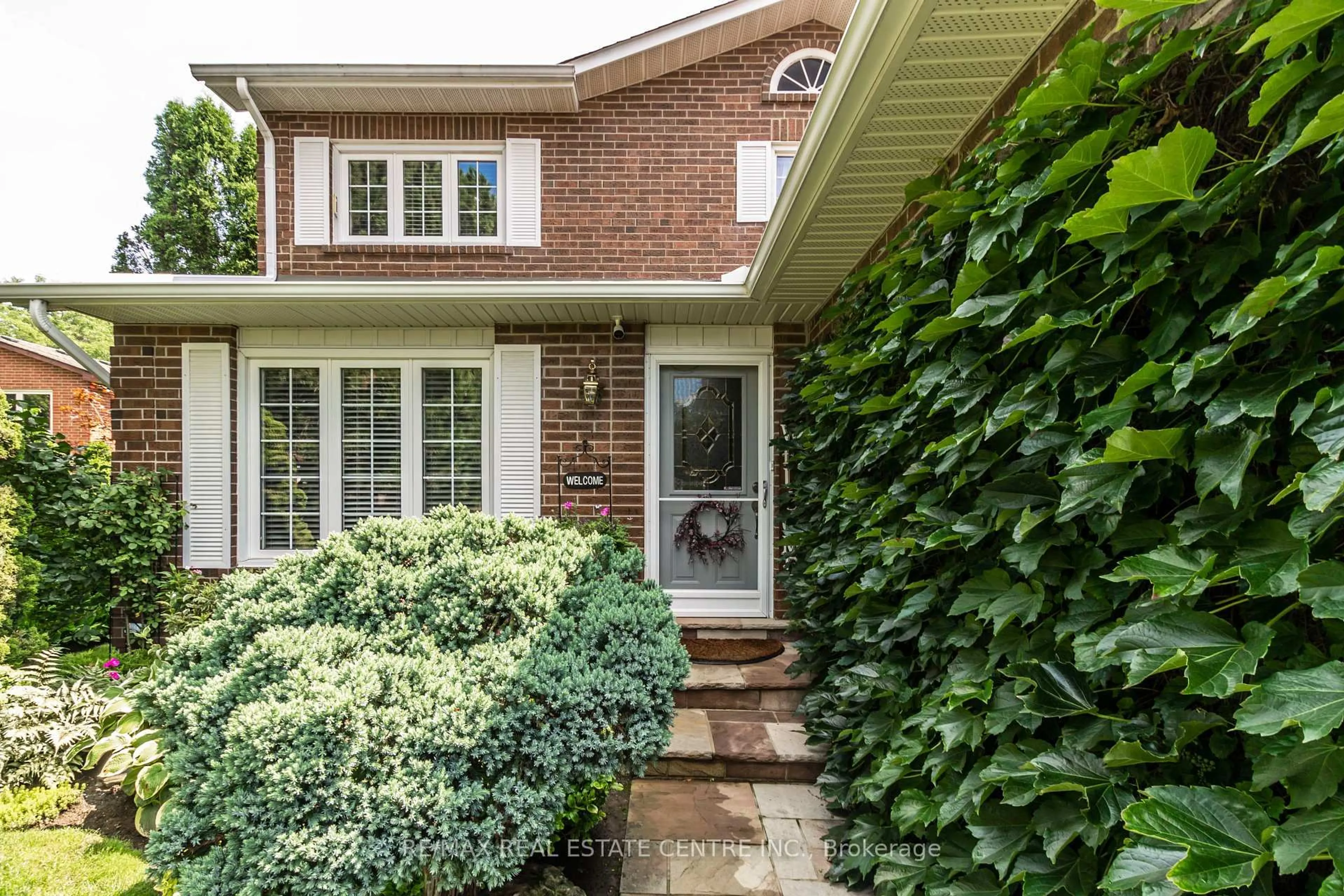 Home with brick exterior material, street for 684 Harrison Rd, Milton Ontario L9T 4S9