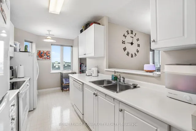 Additional property image - 10 Dayspring Circ Unit 701