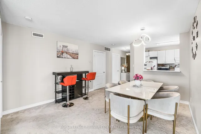 Additional property image - 10 Dayspring Circ Unit 701