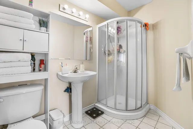 Additional property image - 10 Dayspring Circ Unit 701