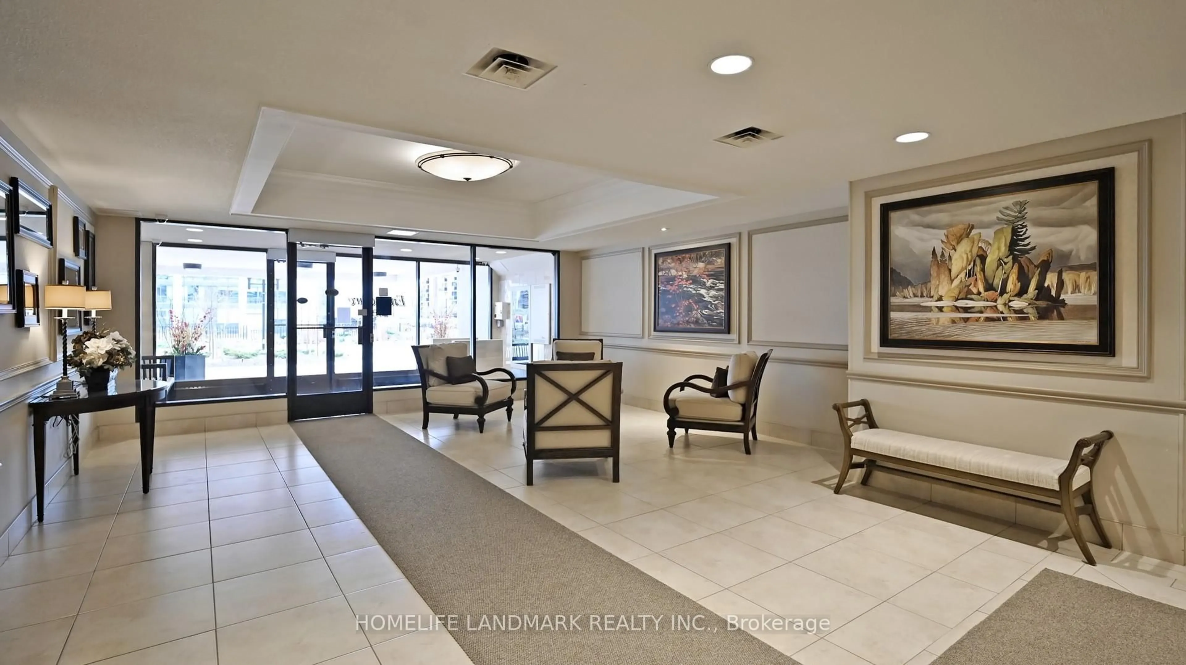 Unknown for 2185 Marine Dr #107, Oakville Ontario L6L 5L6