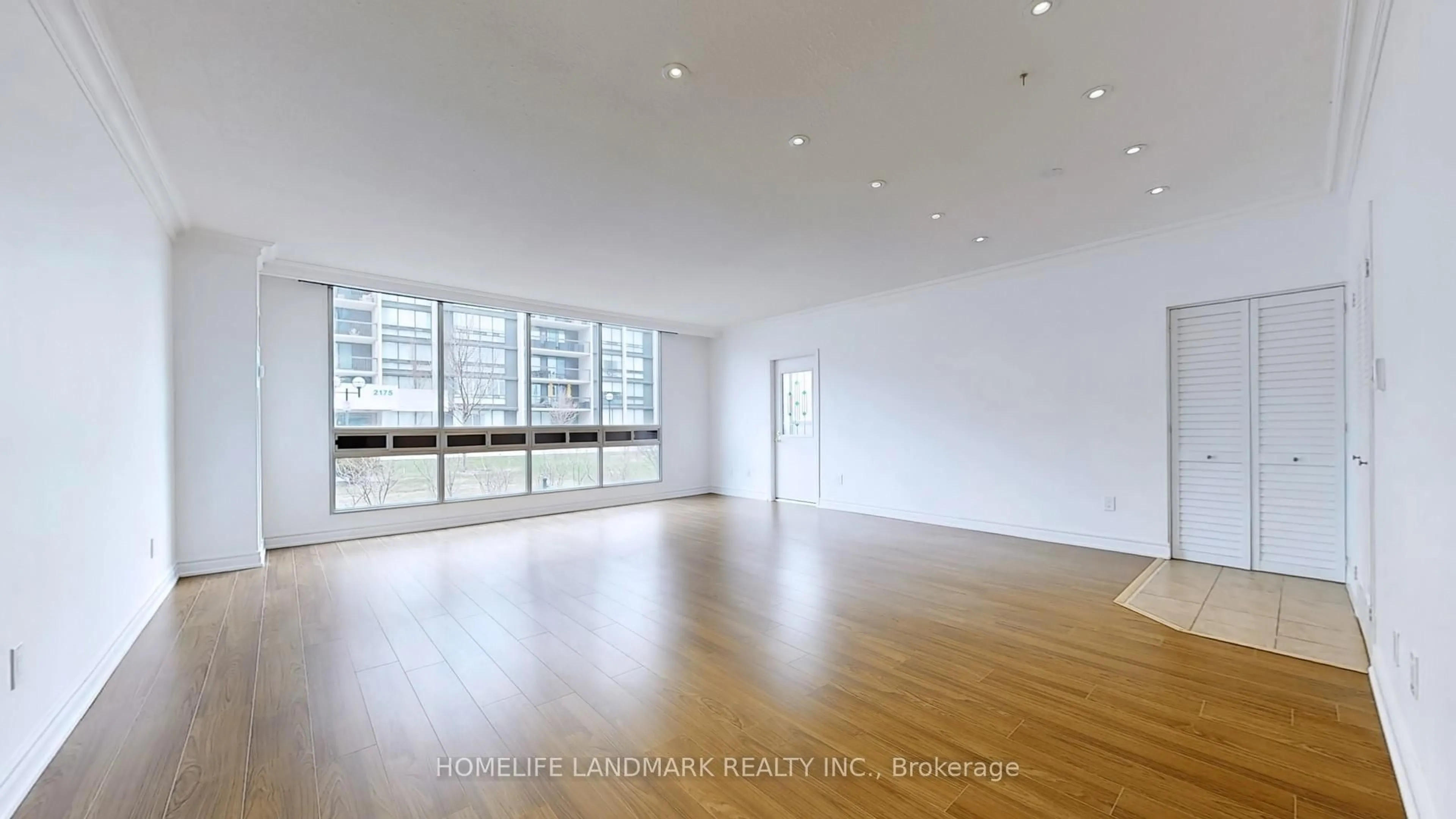 A pic of a room for 2185 Marine Dr #107, Oakville Ontario L6L 5L6