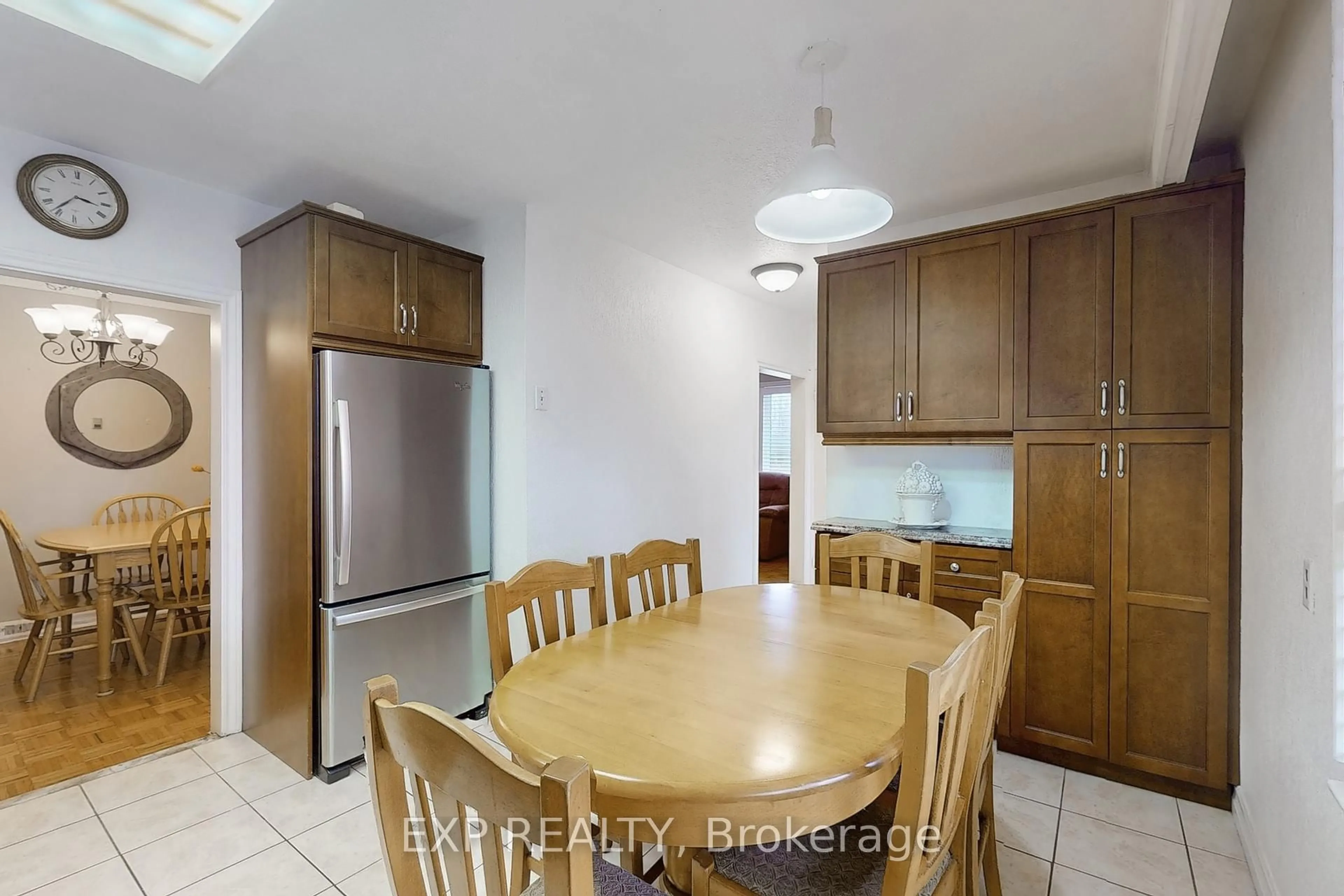 Standard kitchen, unknown for 89 Nash Dr, Toronto Ontario M3M 2L6